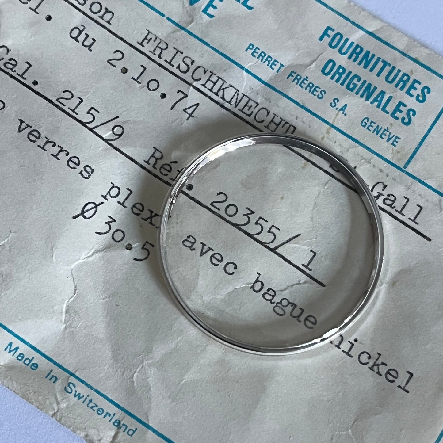 Universal Geneve 20355 Plexi Crystal NOS