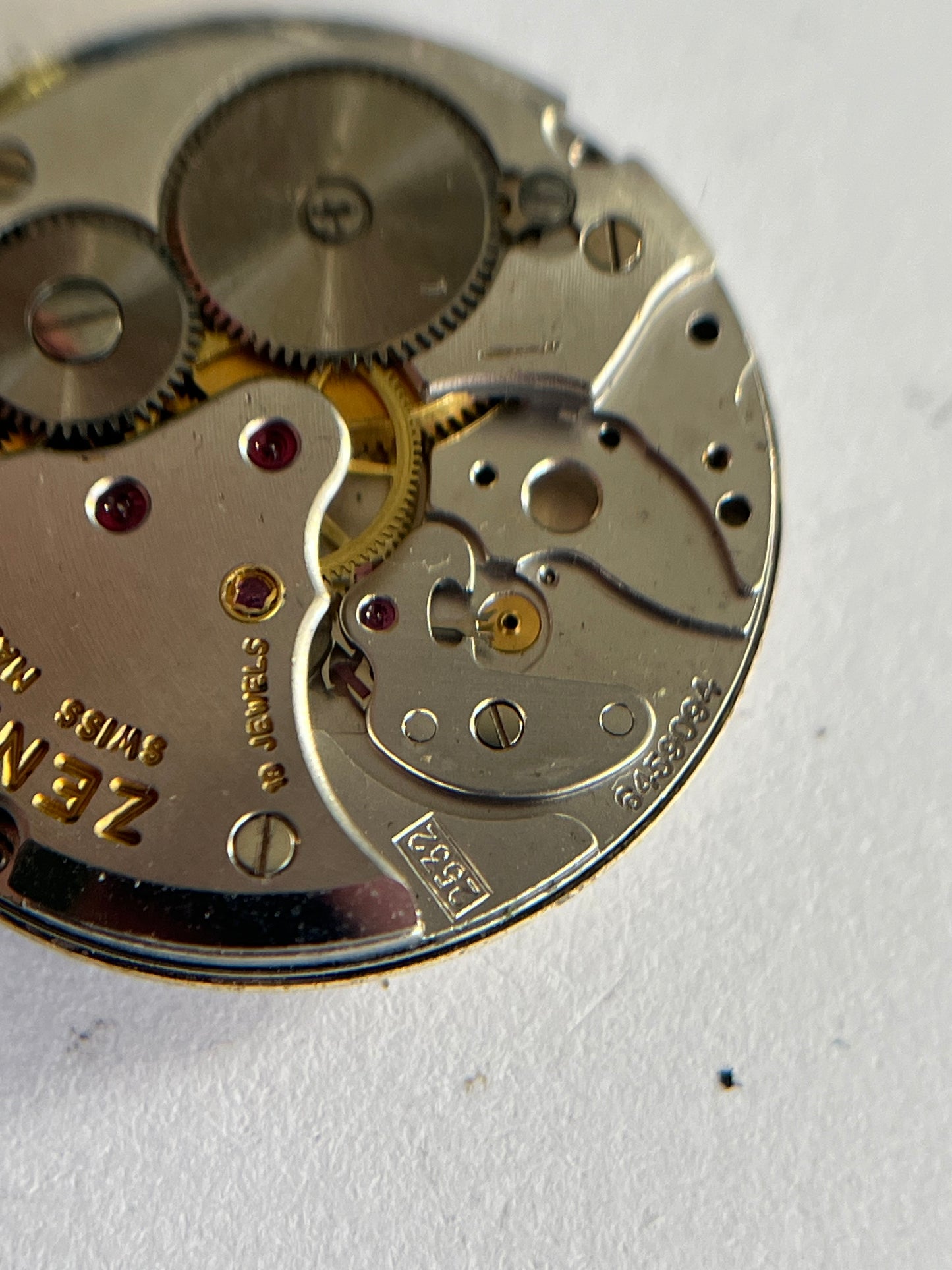 Zenith 2532 Movement