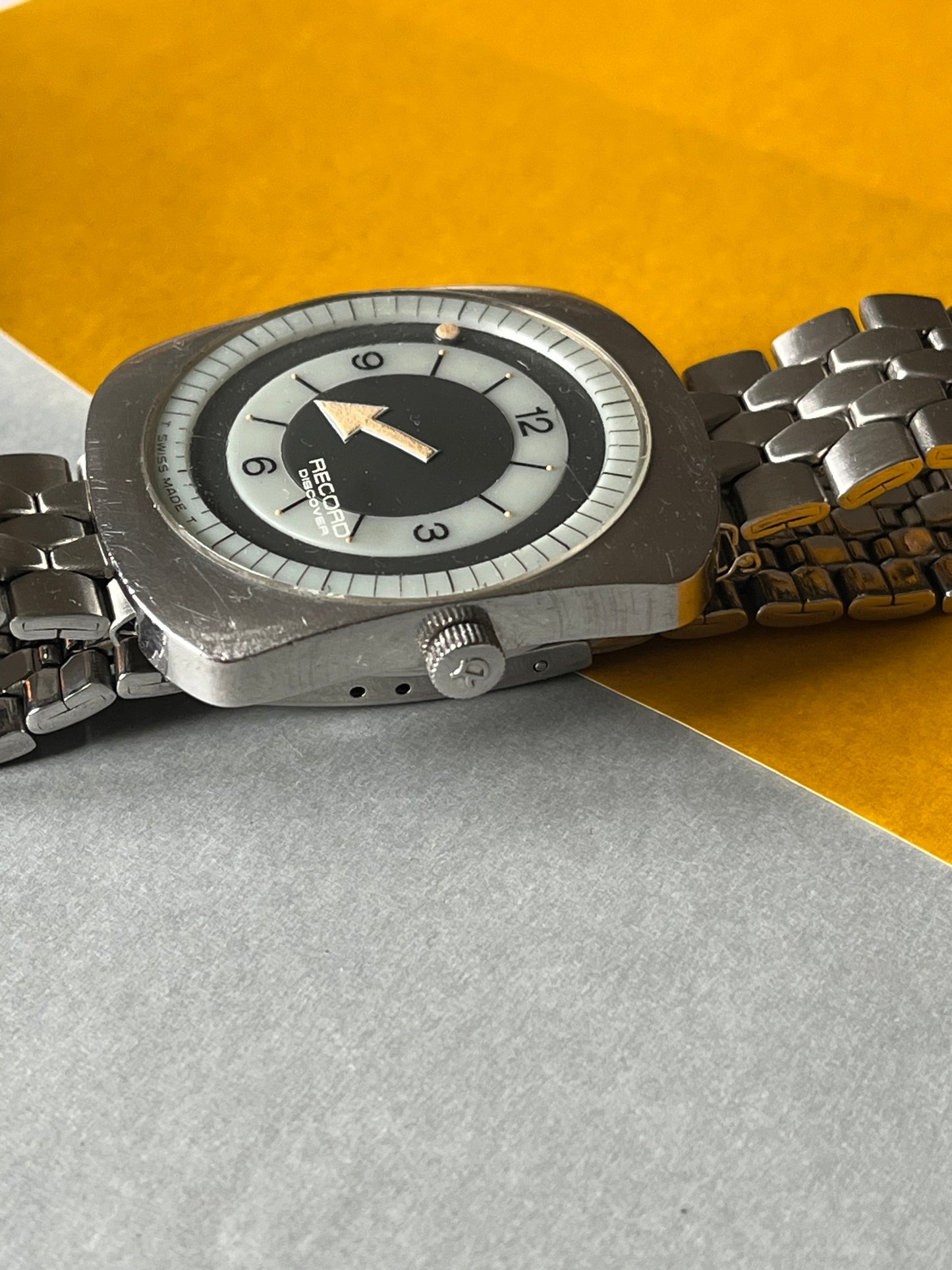 Record Discover Mystery Dial