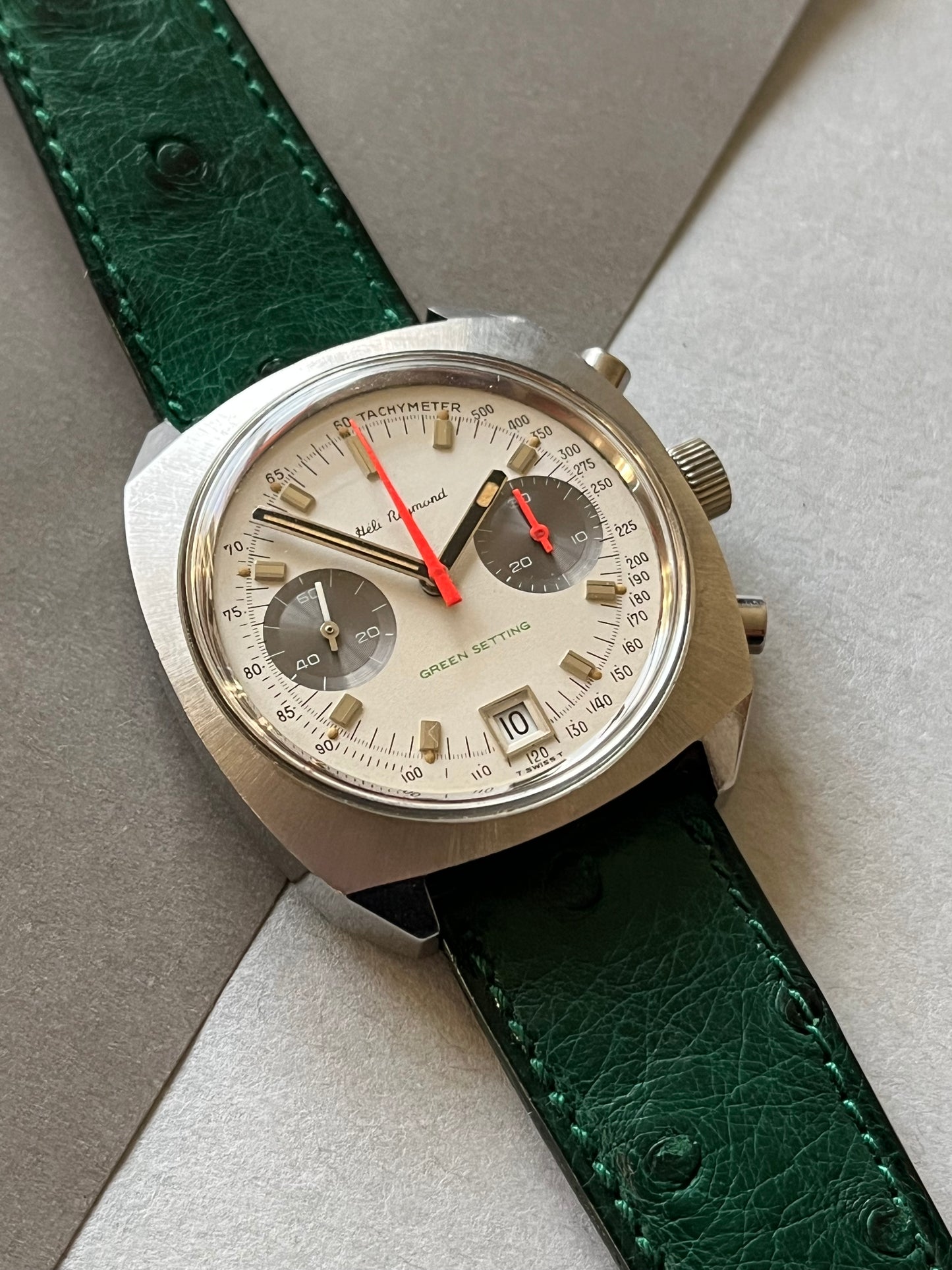 Heli Reymond Green Setting Chronograph