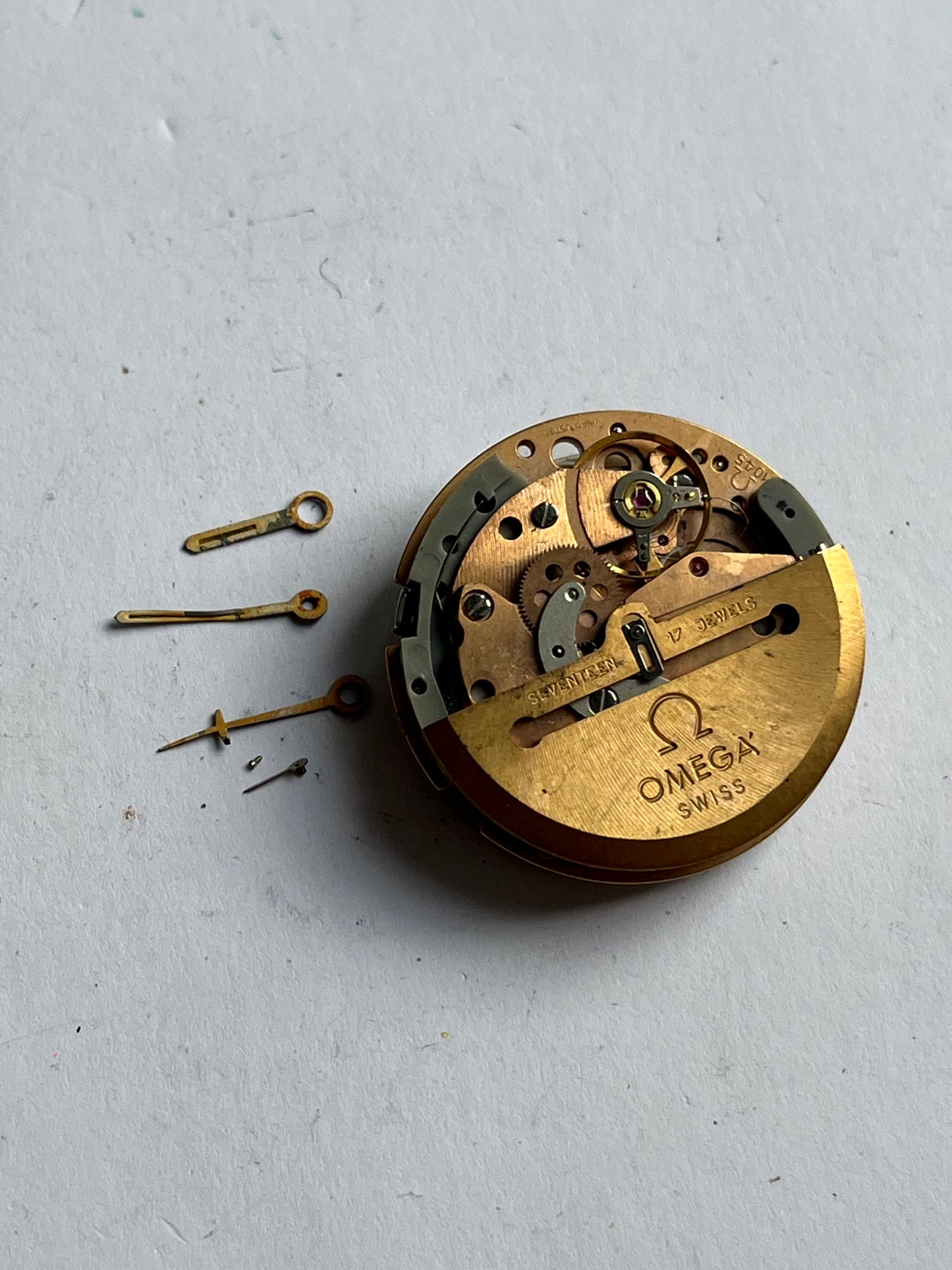 Omega 1045 Movement for parts