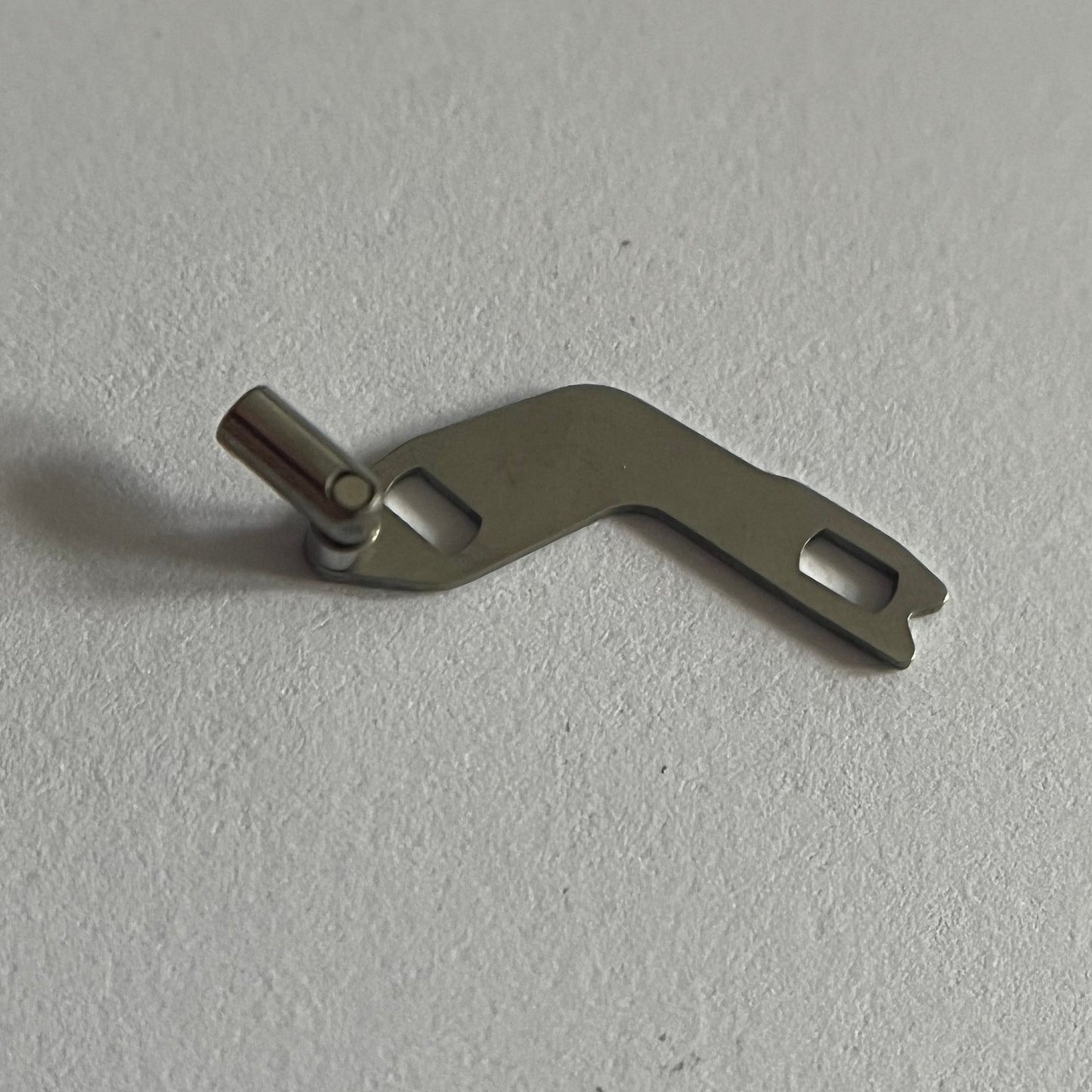 Omega 1040 - 1720 Operating Lever mounted