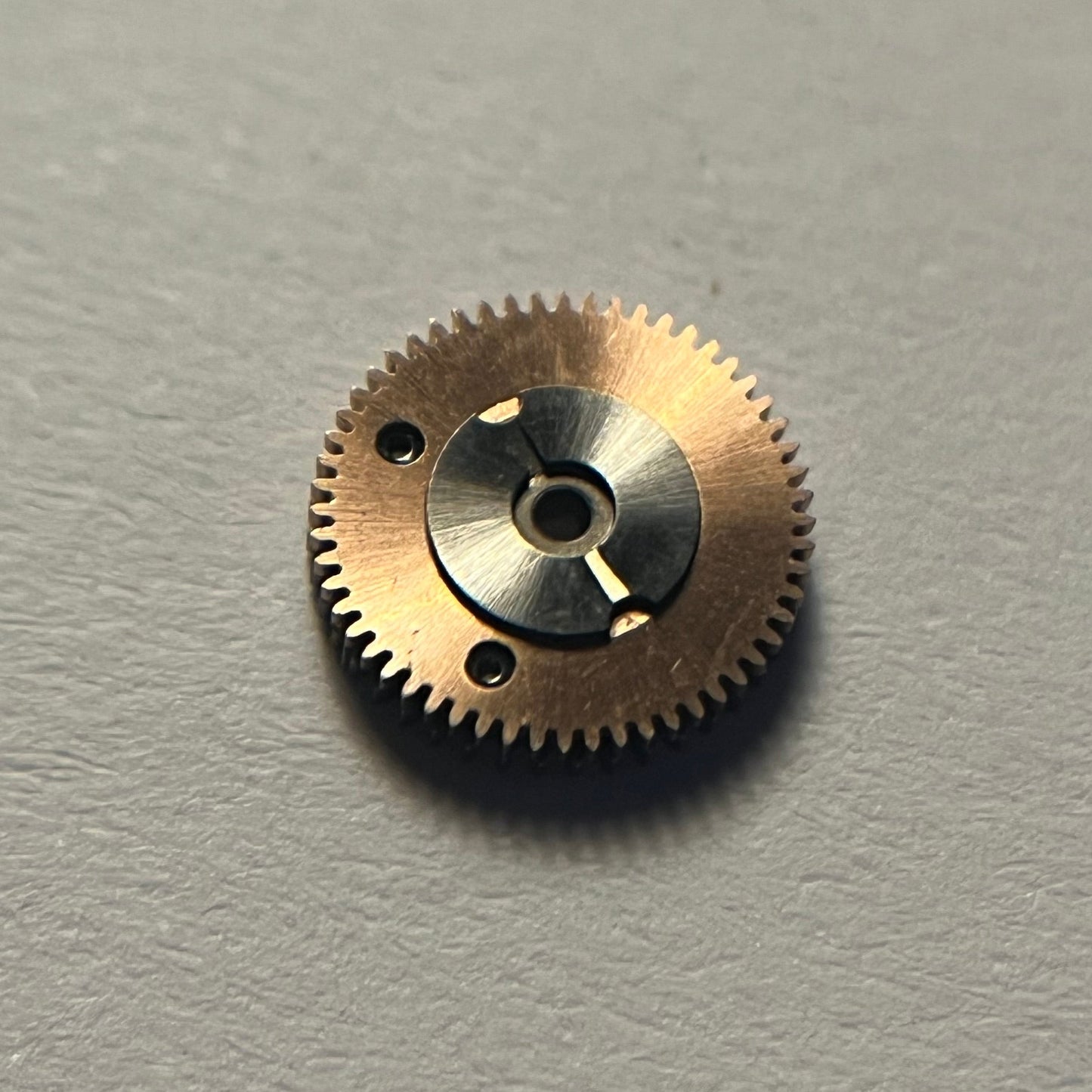 Omega 470 - 1100 Ratchet Wheel mounted