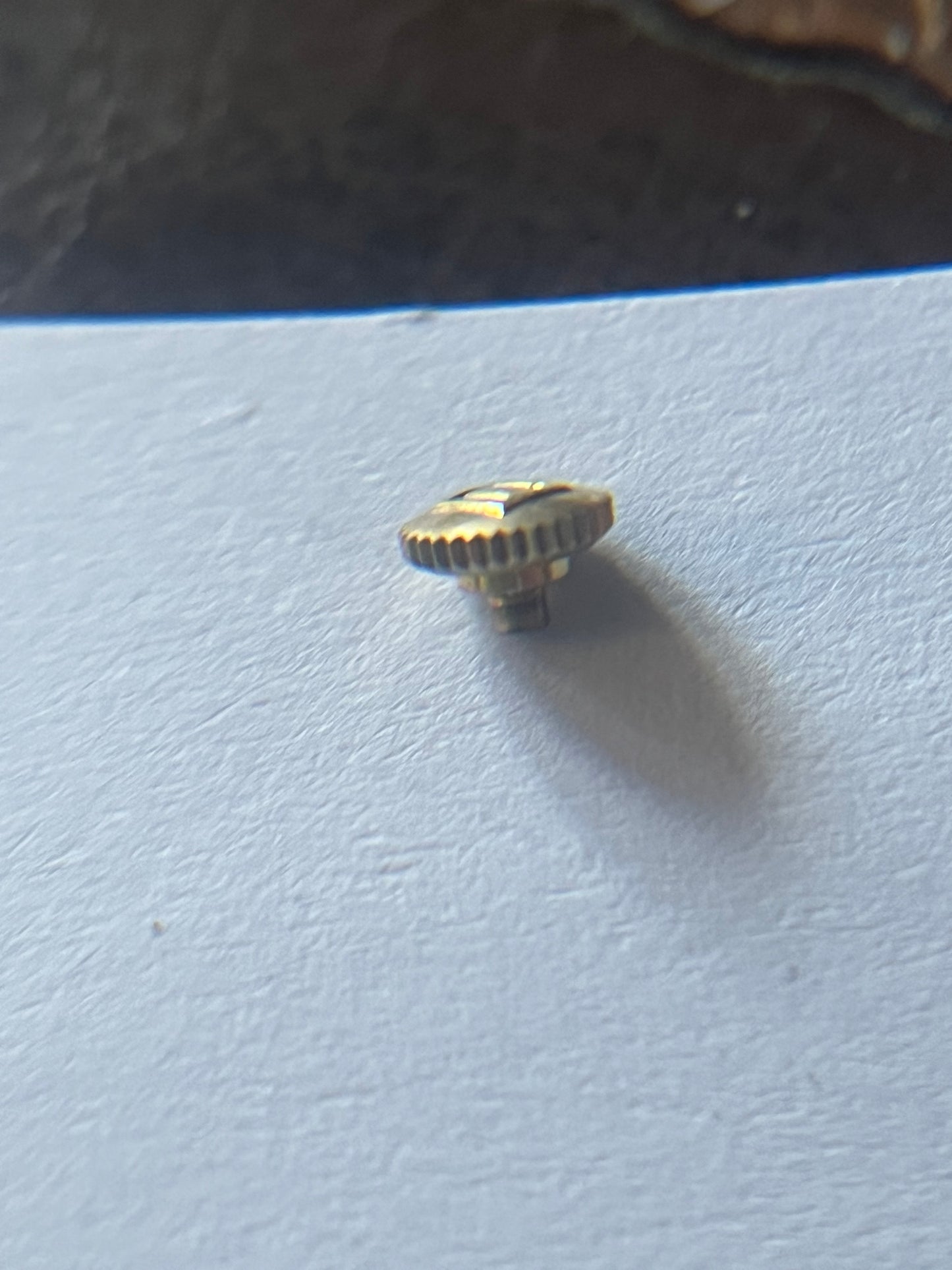 Universal Geneve Small Shield Crown ø 4.5mm Yellow Gold