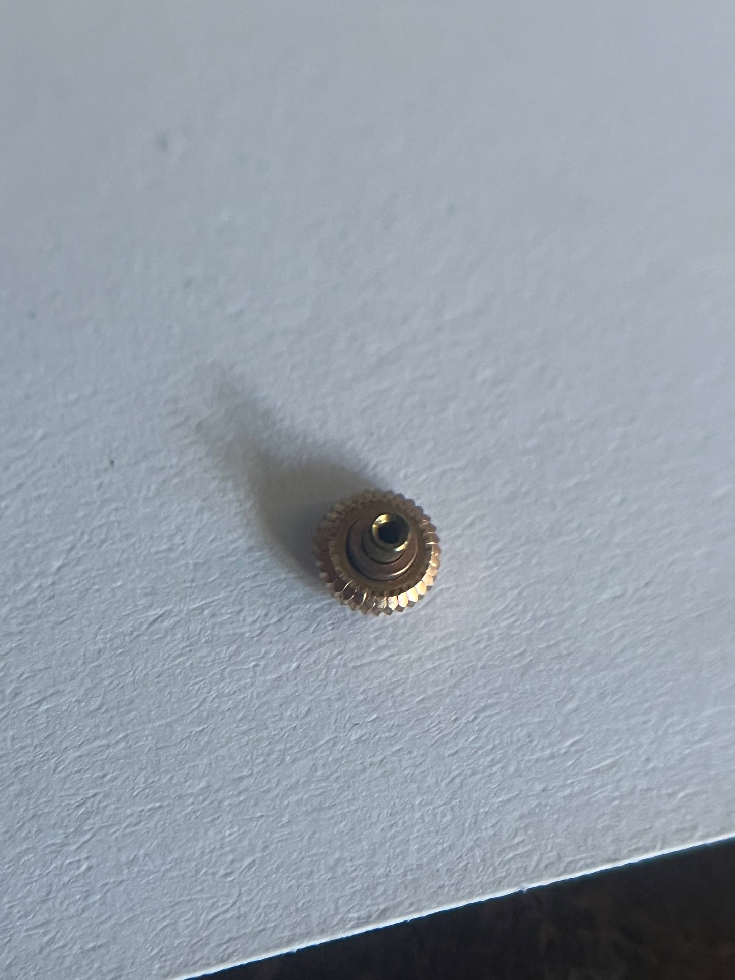 Universal Geneve Small Shield Crown ø 3mm Rose Gold