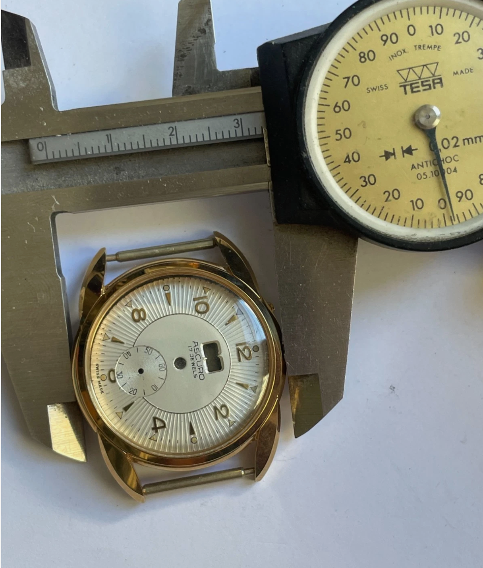 Ascuro / Cornavin Ref 1243 Venus 216 Case