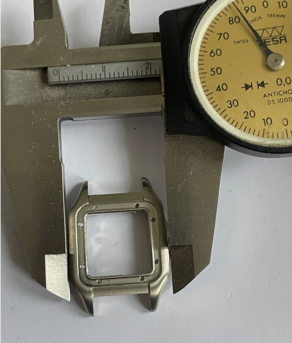 Cartier Panthere 1669210 Middle Case