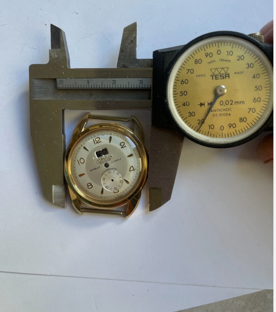 Cornavin Ref 1243 Venus 216 Case