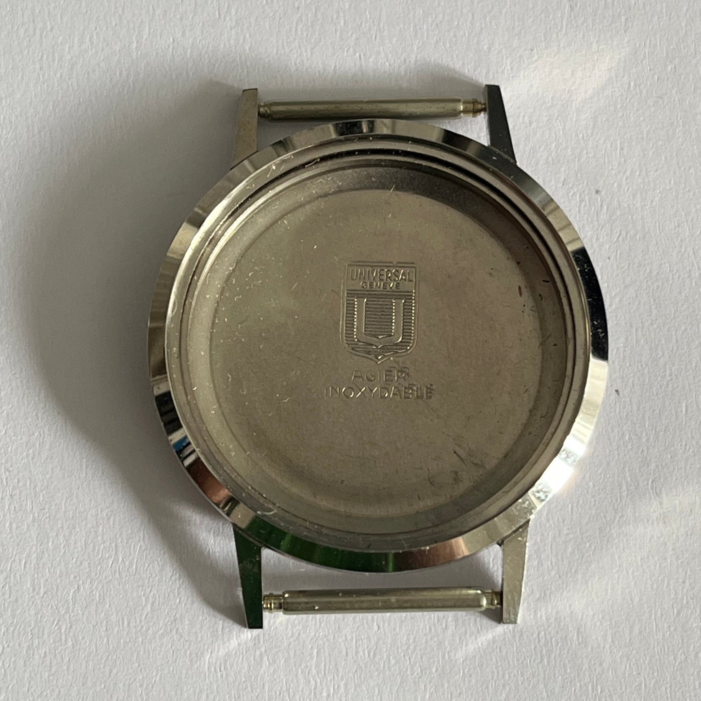 Universal Geneve 864105/02 Case