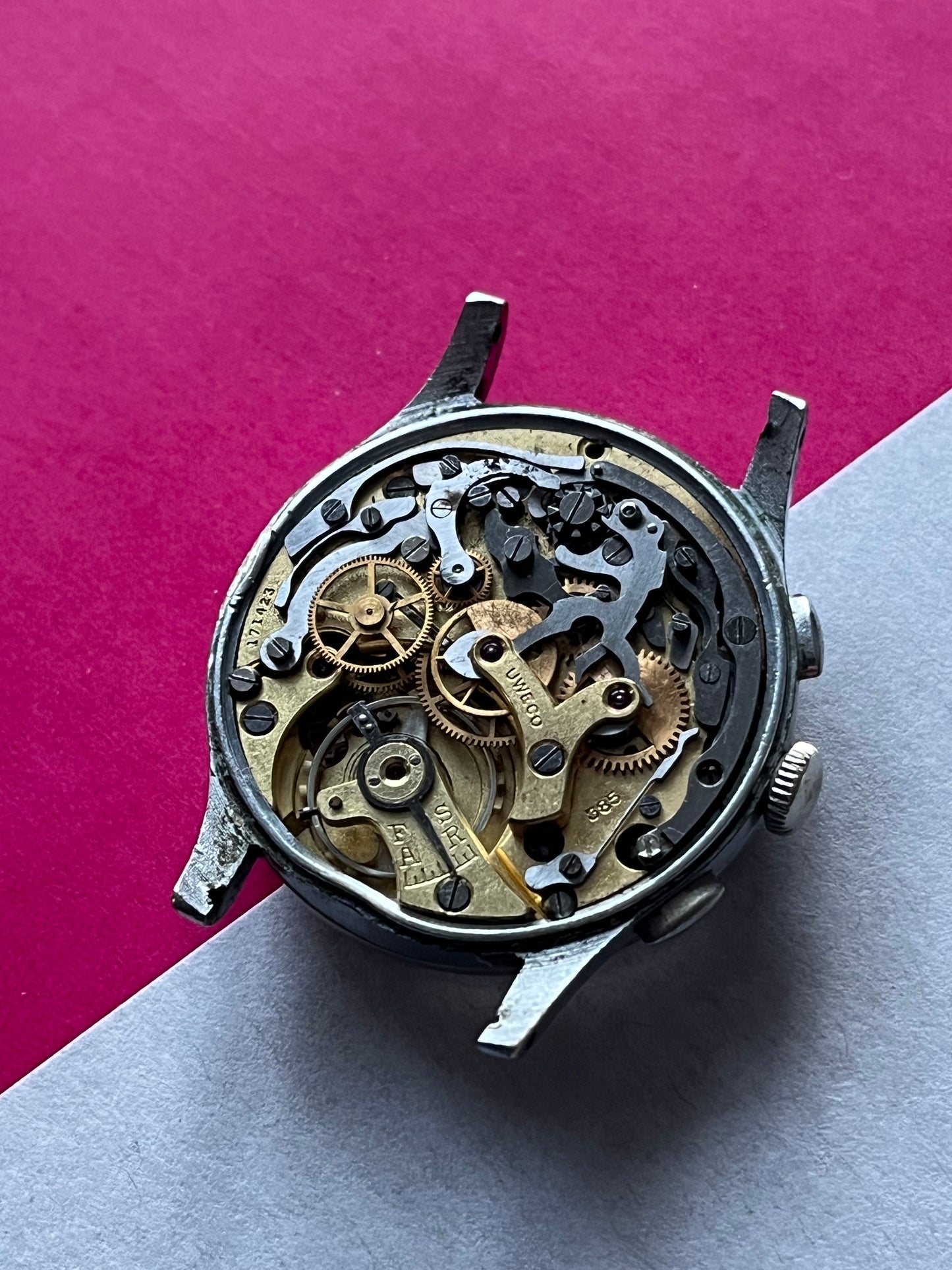 UWECO (Universal Geneve 385) Chronograph