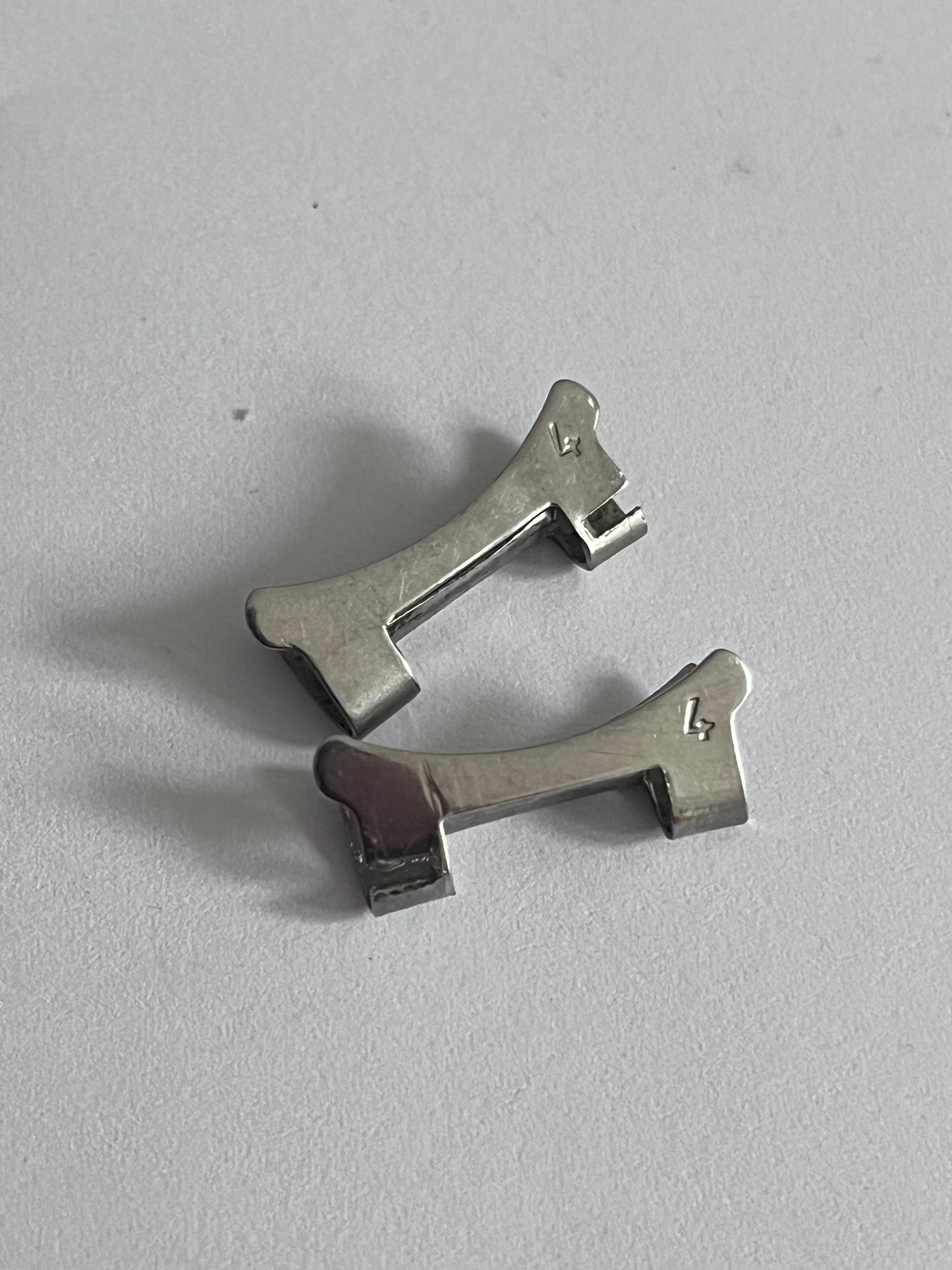 Omega Endlinks N° 4 (1958)