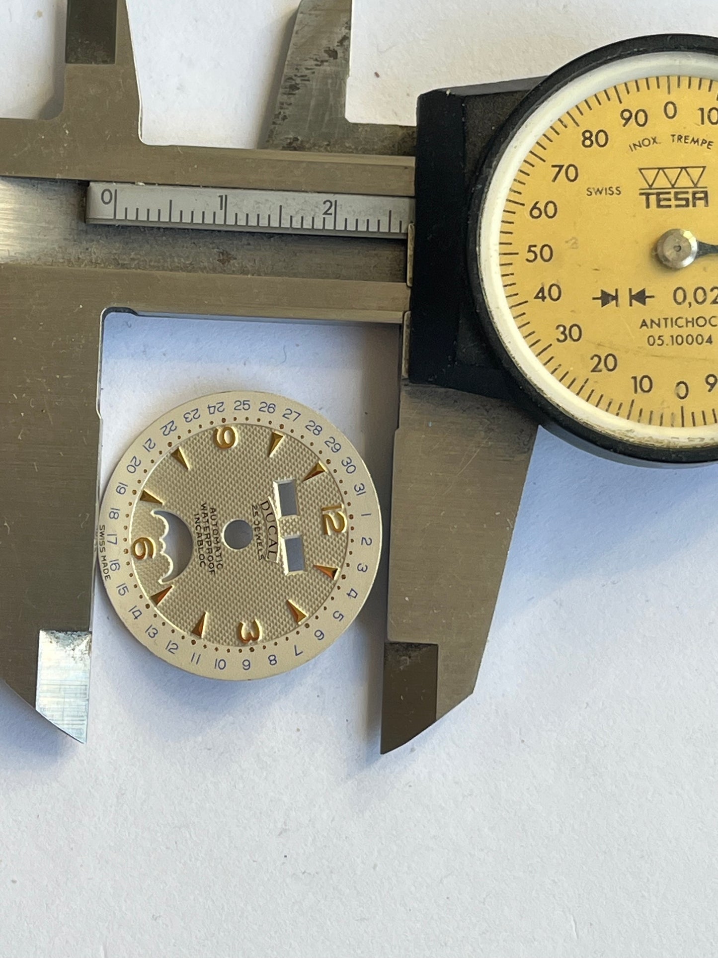 Ducal Triple Date Moonphase Automatic Waterproof Dial ø 26.5mm