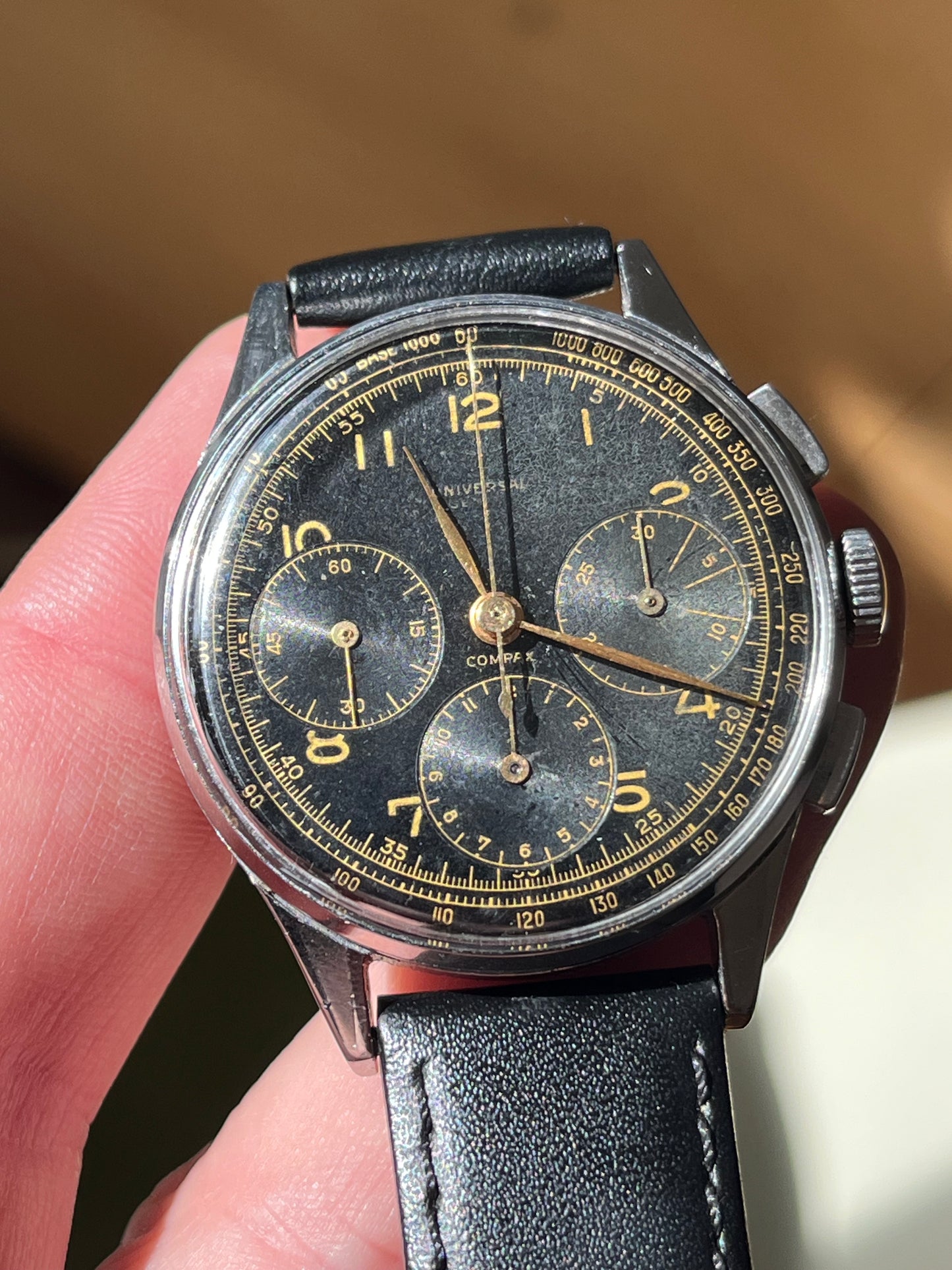 Universal Geneve Compax 22427