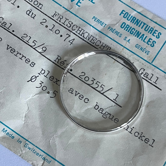 Universal Geneve 20355 Plexi Crystal NOS