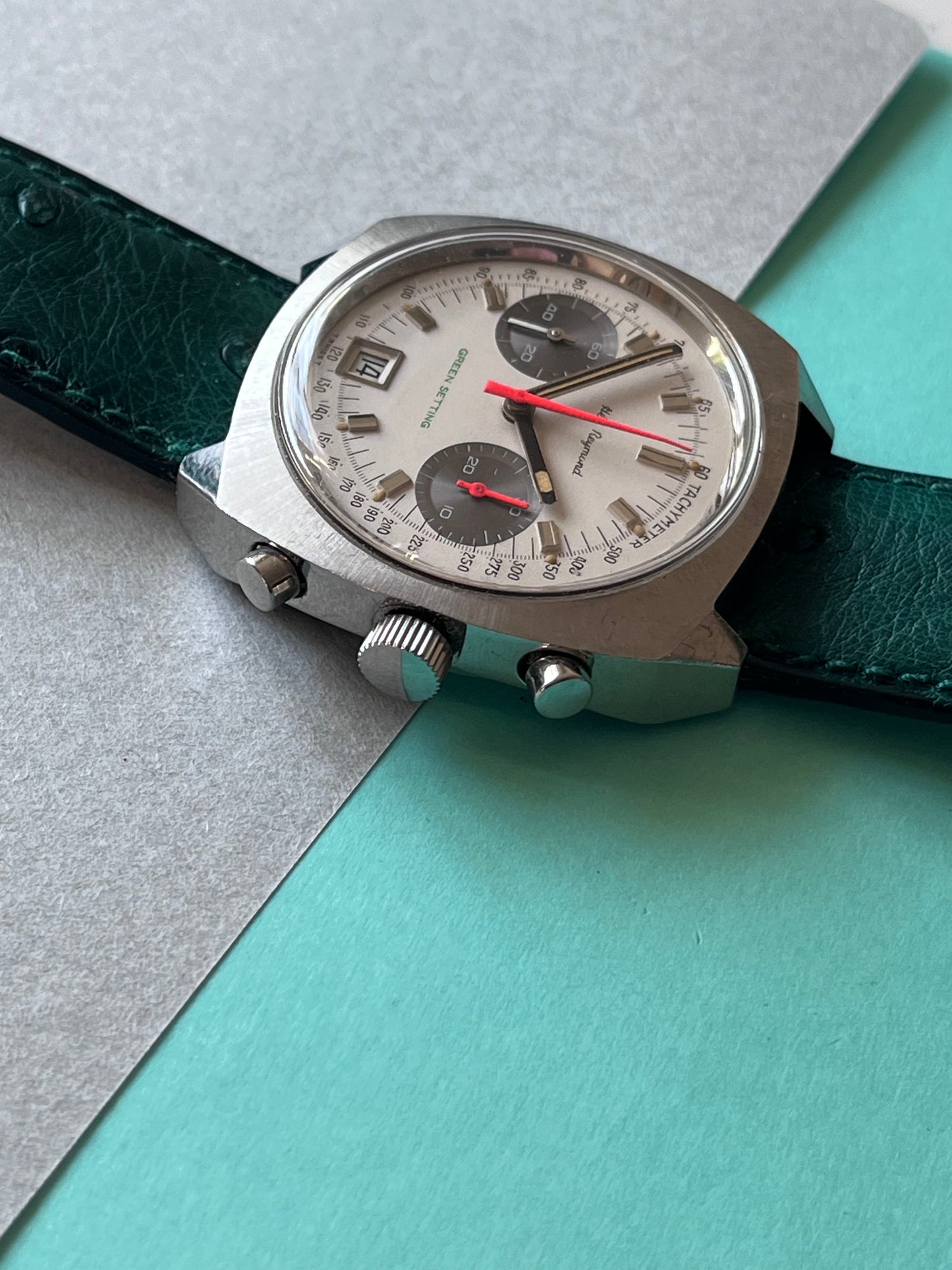 Heli Reymond Green Setting Chronograph