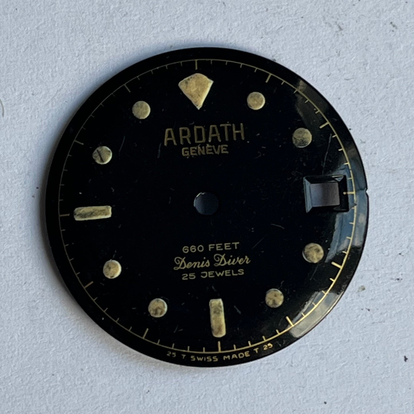 Ardath Geneve Denis Diver 660 ft Dial BLACK