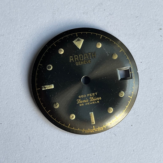 Ardath Geneve Denis Diver 660 ft Dial Grey