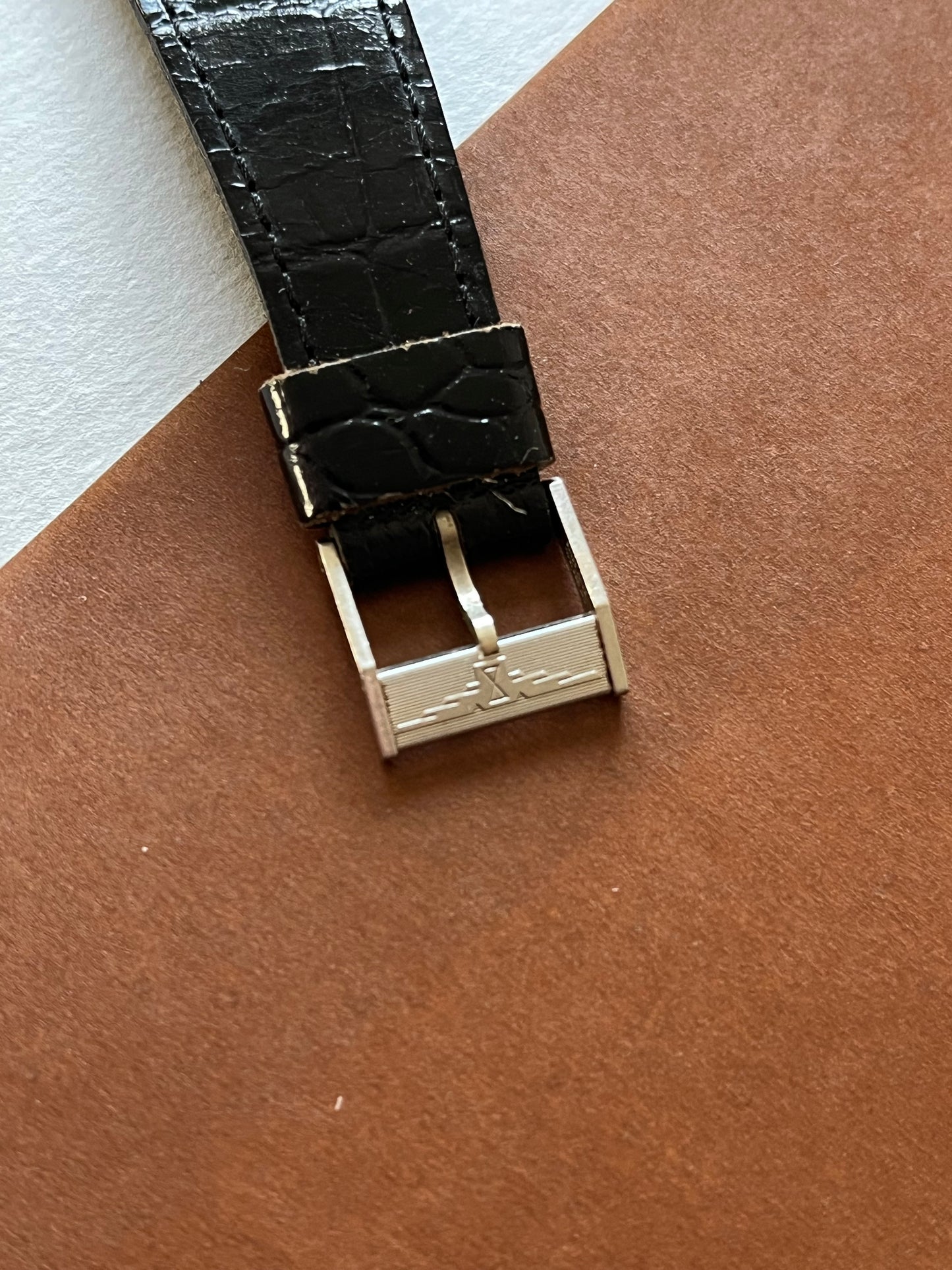 Longines Art Deco from 1932 (with Extract of Archive)