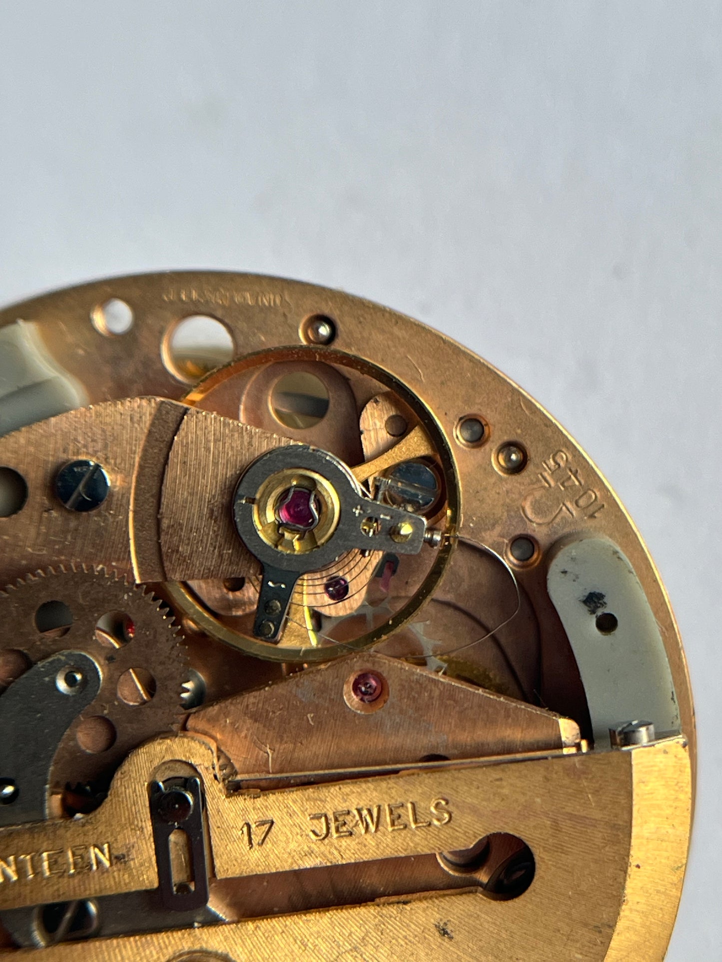 Omega 1045 Movement for parts