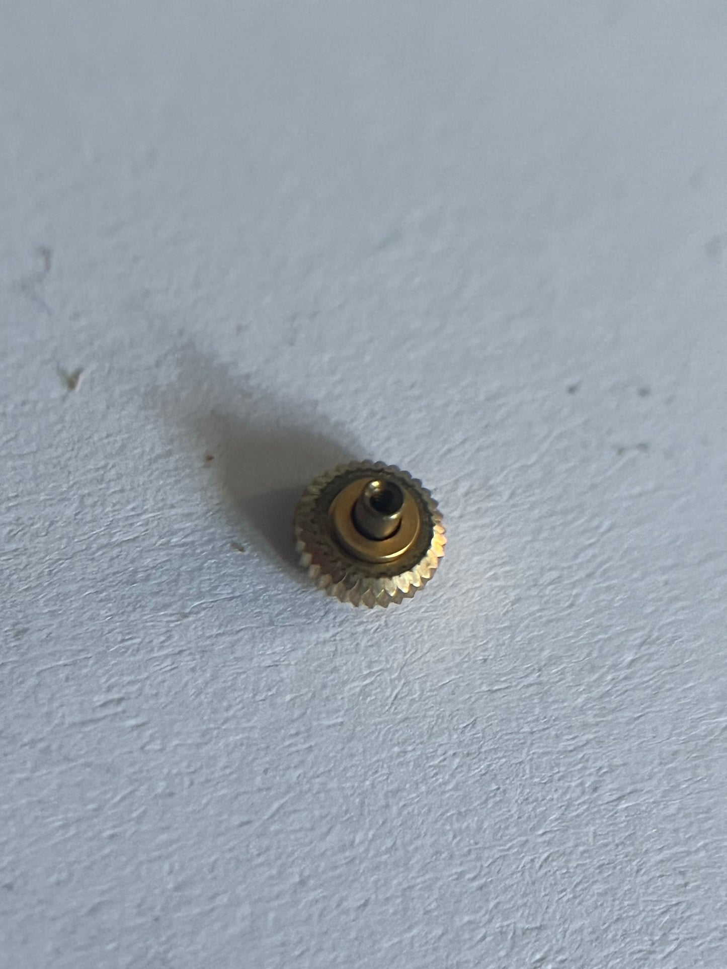 Universal Geneve Big Shield Crown ø 4.5mm Yellow Gold