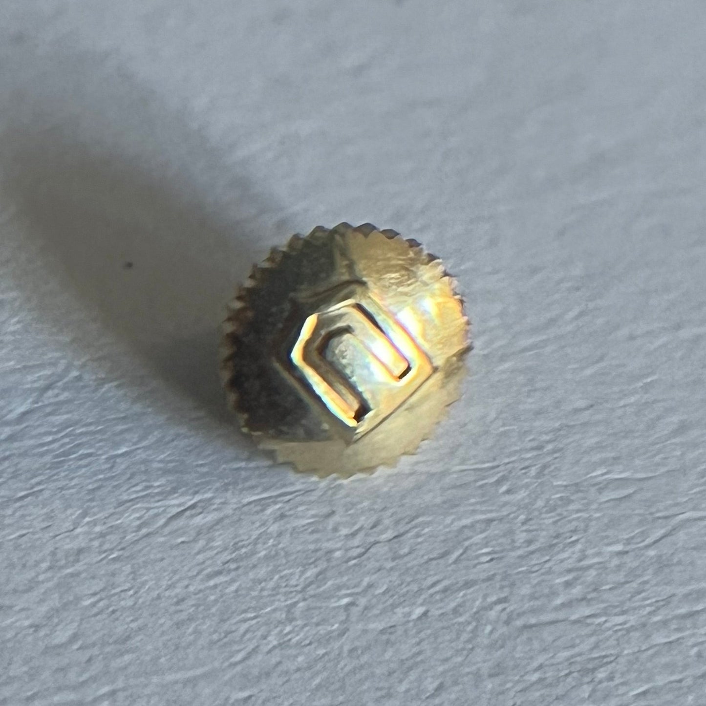 Universal Geneve Small Shield Crown ø 4.5mm Yellow Gold