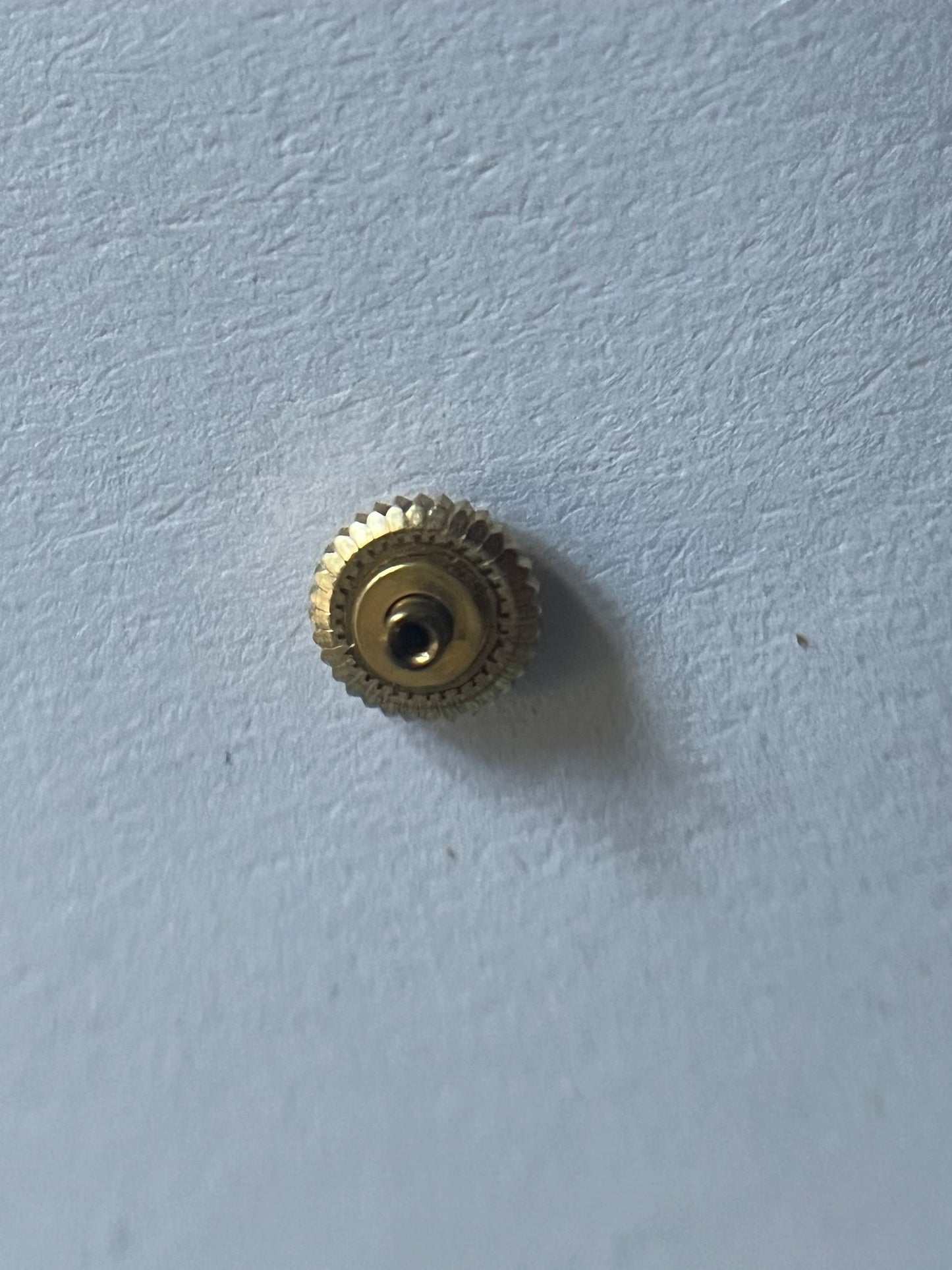 Universal Geneve Small Shield Crown ø 4.5mm Yellow Gold