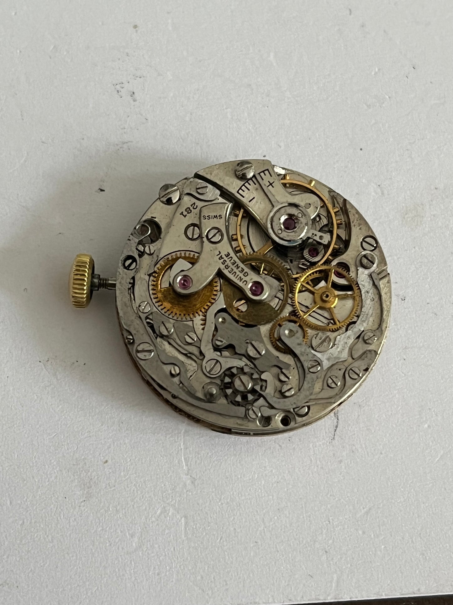 Universal Geneve 281