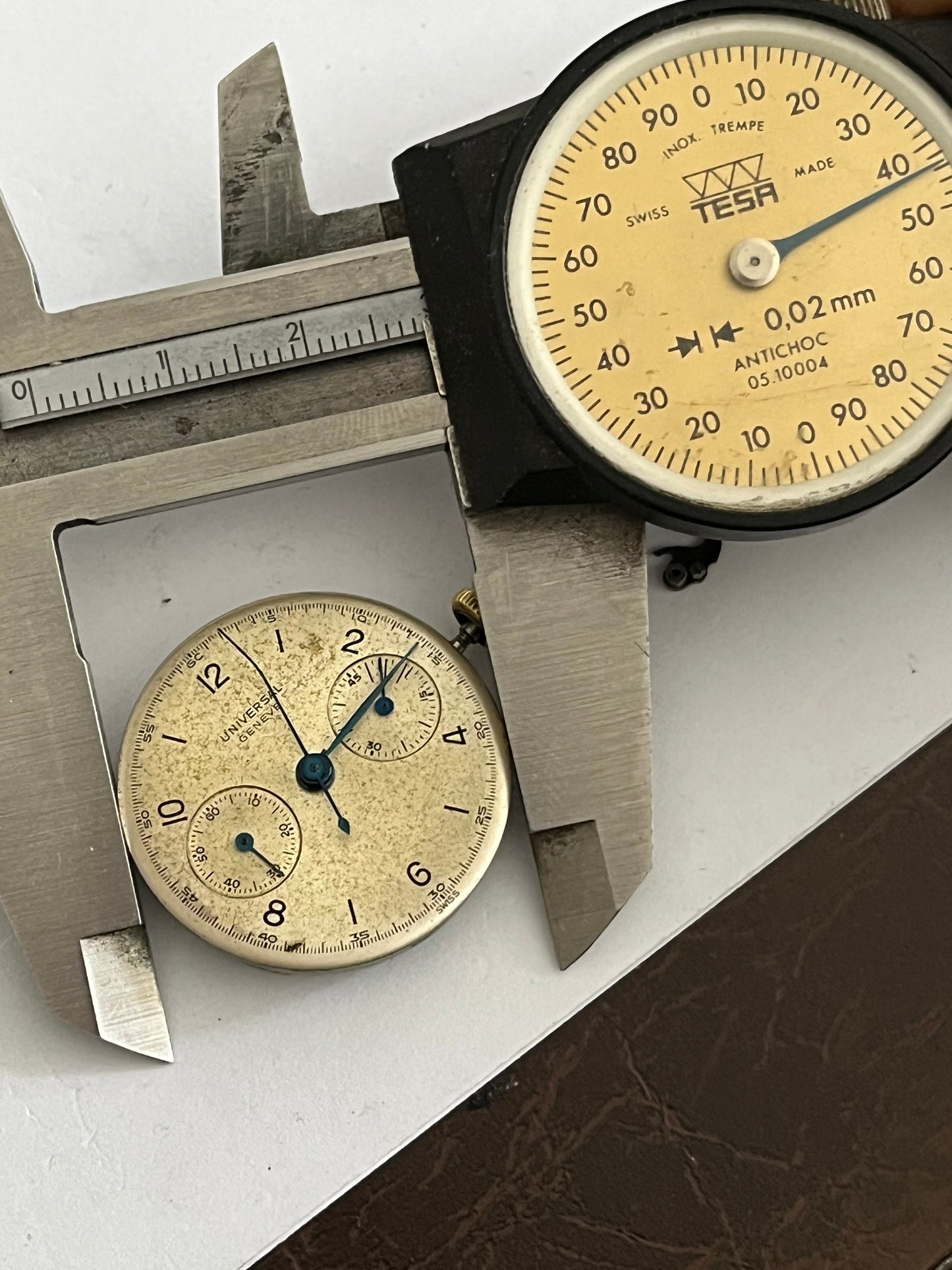 Universal Geneve 281