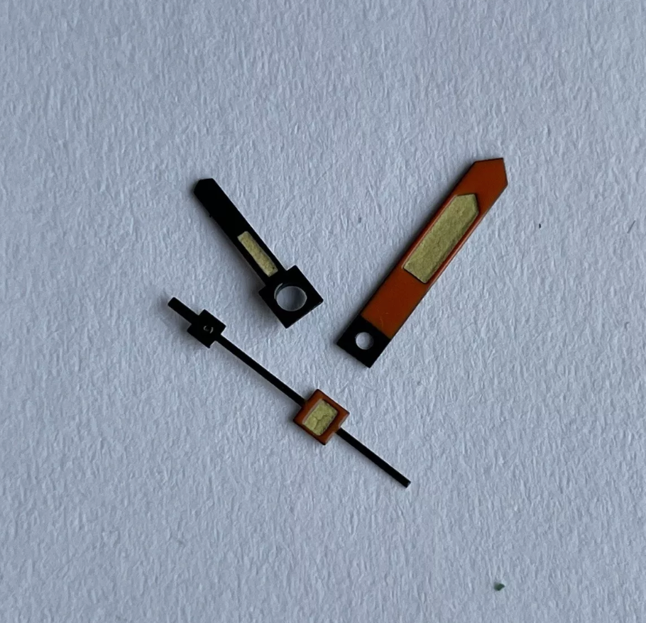 Doxa SUB 300 Searambler Hands