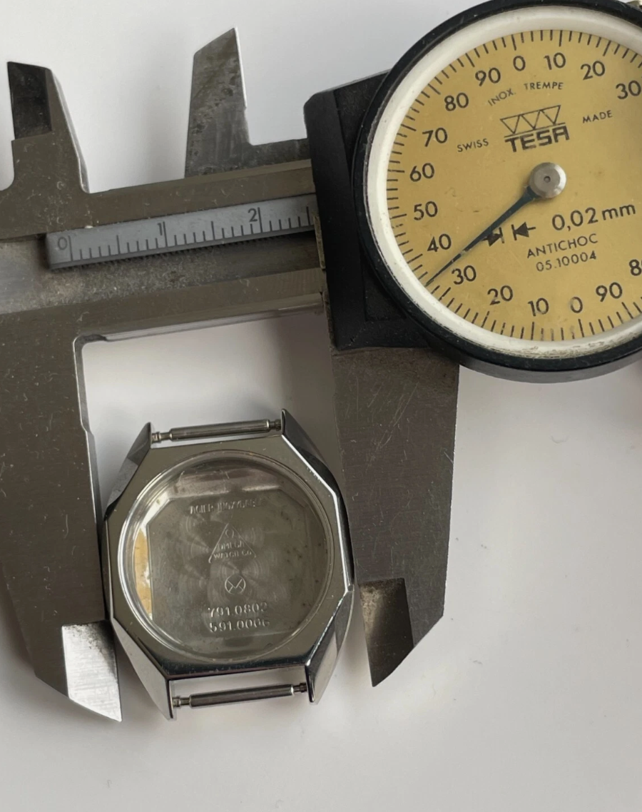 Omega Constellation 791.0802 Case