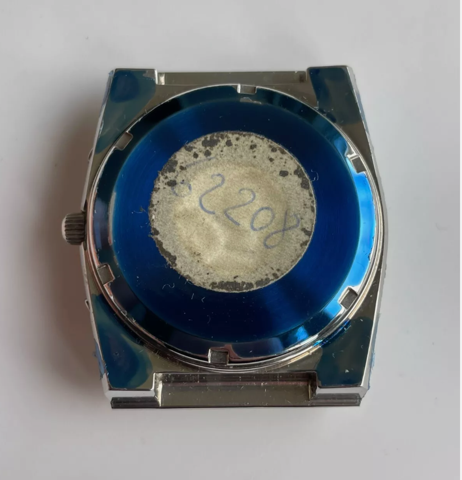 Omega Megaquartz 196.0015 Case