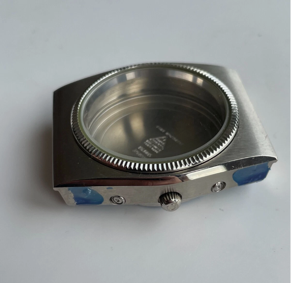 Omega Megaquartz 196.0015 Case