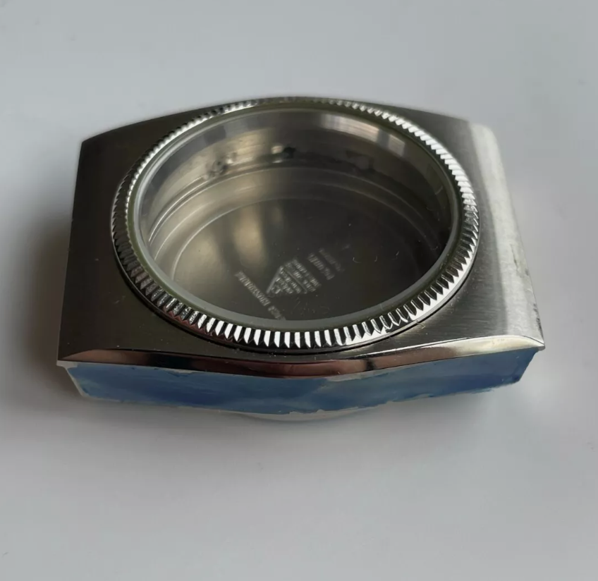 Omega Megaquartz 196.0015 Case