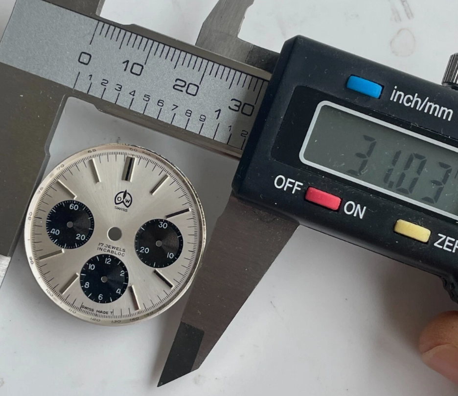 Ollech & Wajs Valjoux 72 dial