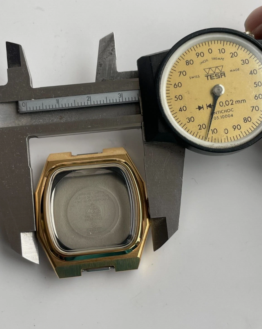 Omega Seamaster 166.0255 Case