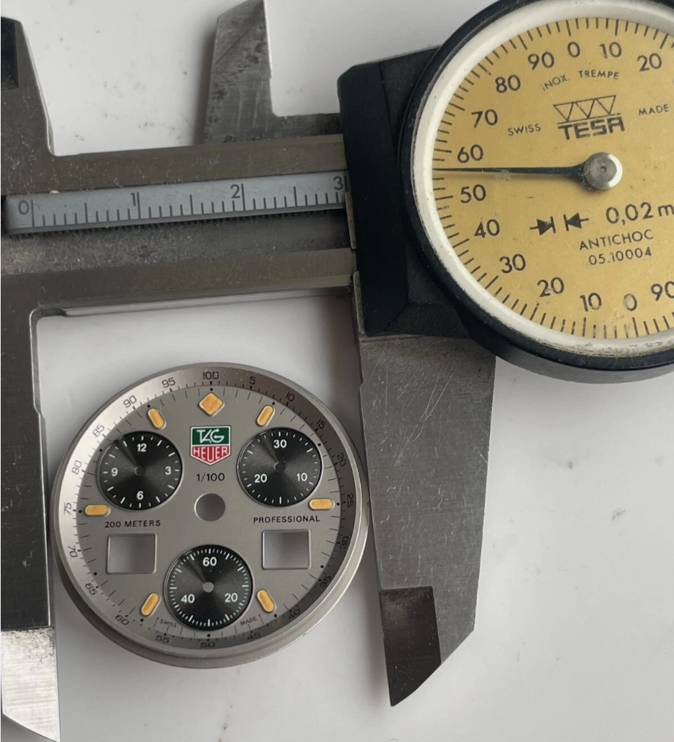 TAG Heuer CE1113 Chronograph Dial