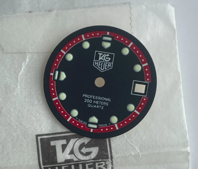 TAG Heuer Professional 200 Meters Quartz "Formula 1" Dial